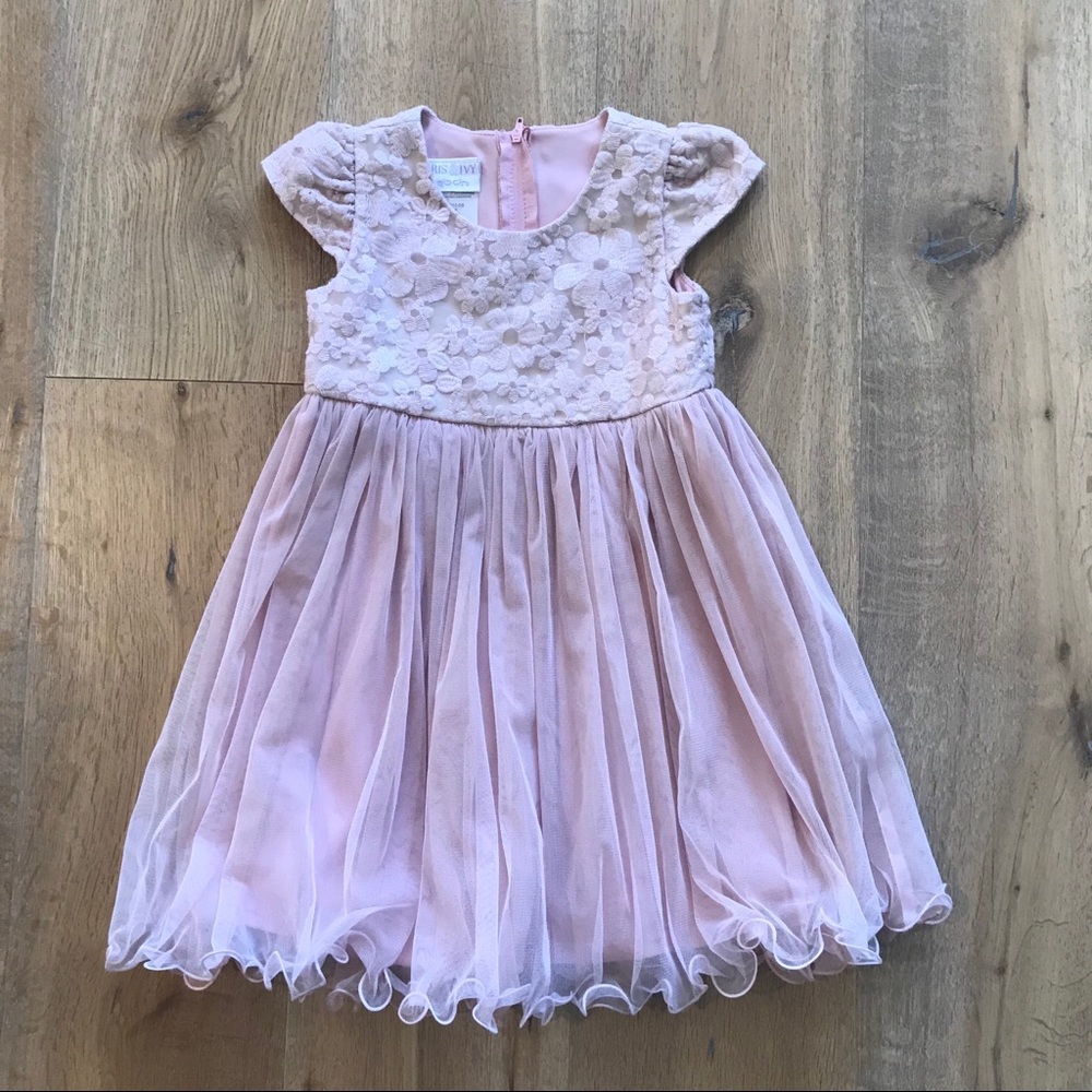 🦊 Nordstrom Iris & Ivy Embroidery Dress